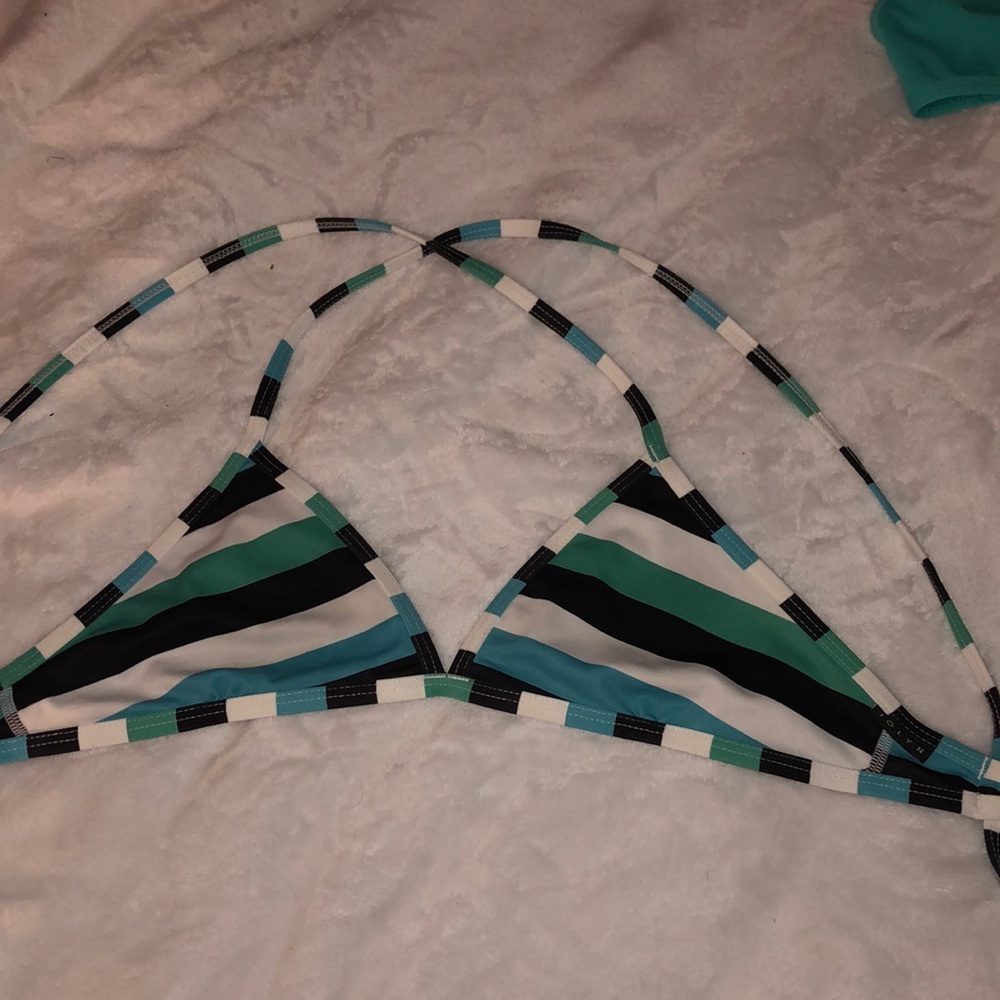 Large Jolyn Triangle Top